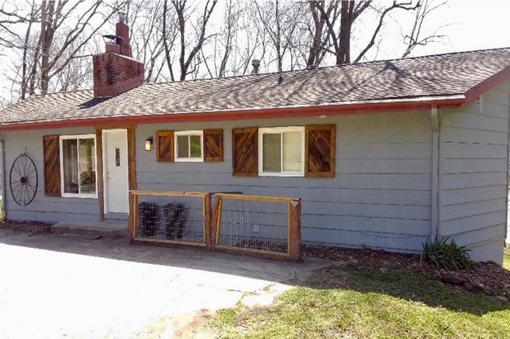 Bartlett HouseHickory Hollow ResortTable Rock LakeShell Knob, MO