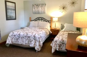 table-rock-lake-hickory-hollow-resort-cabin-2-2019-3