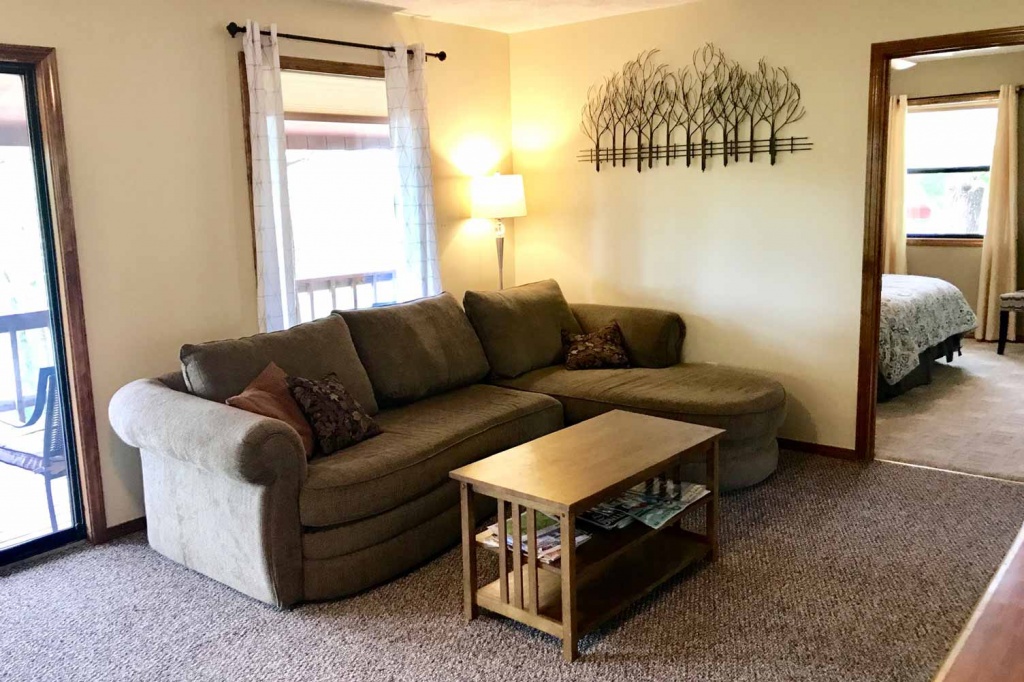 Katskee HouseHickory Hollow ResortTable Rock LakeShell Knob, MO