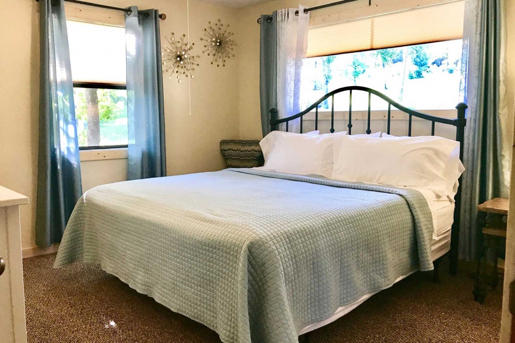 Katskee HouseHickory Hollow ResortTable Rock LakeShell Knob, MO