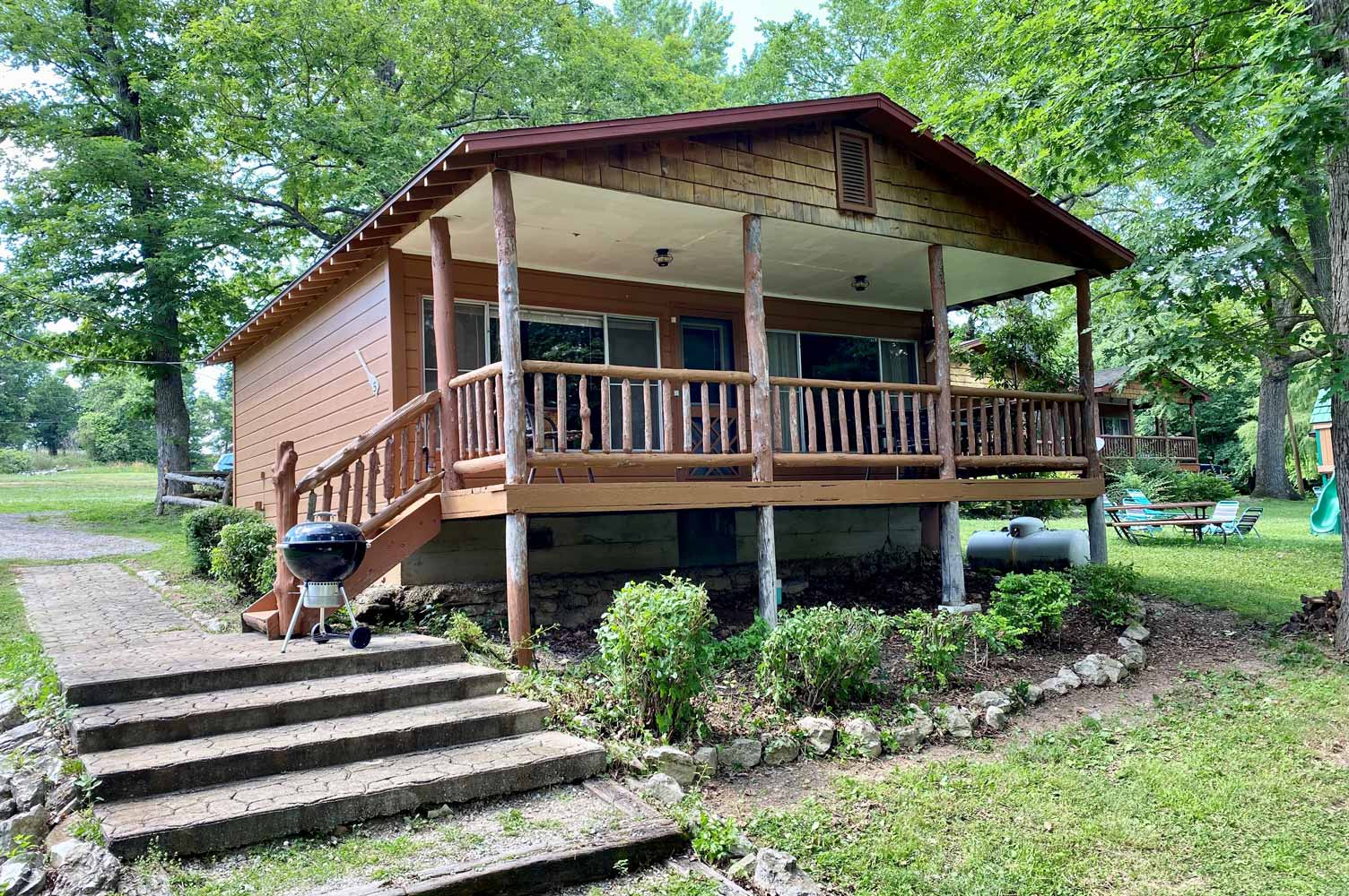 Exterior---Cabin-5