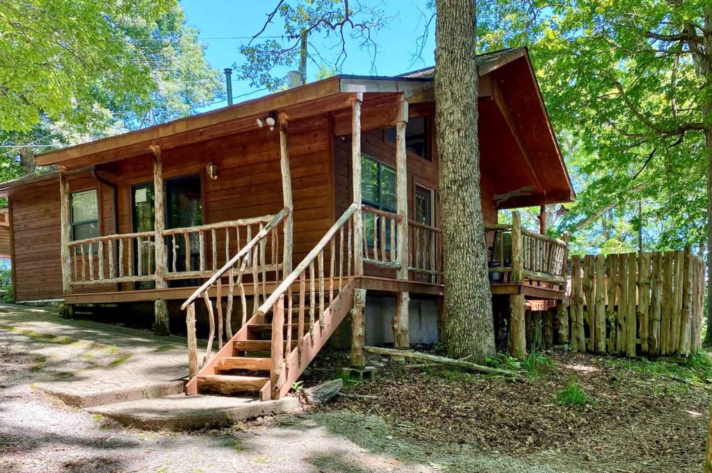 Carriage House Hickory Hollow ResortTable Rock LakeShell Knob, MO