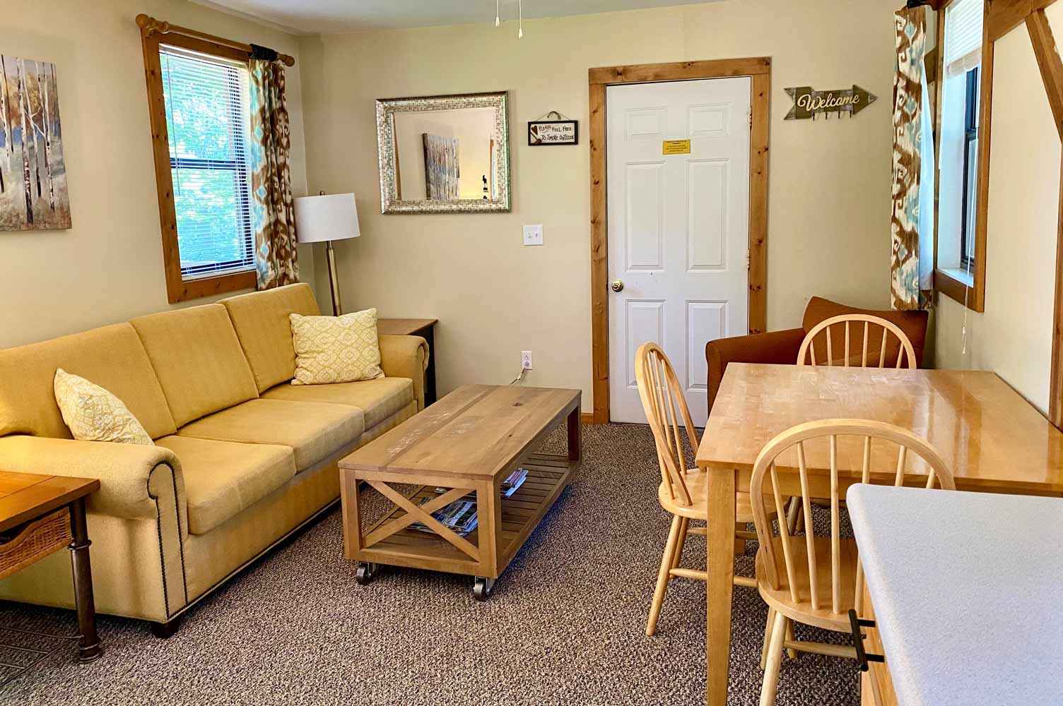 Cabin 2 Hickory Hollow ResortTable Rock LakeShell Knob, MO